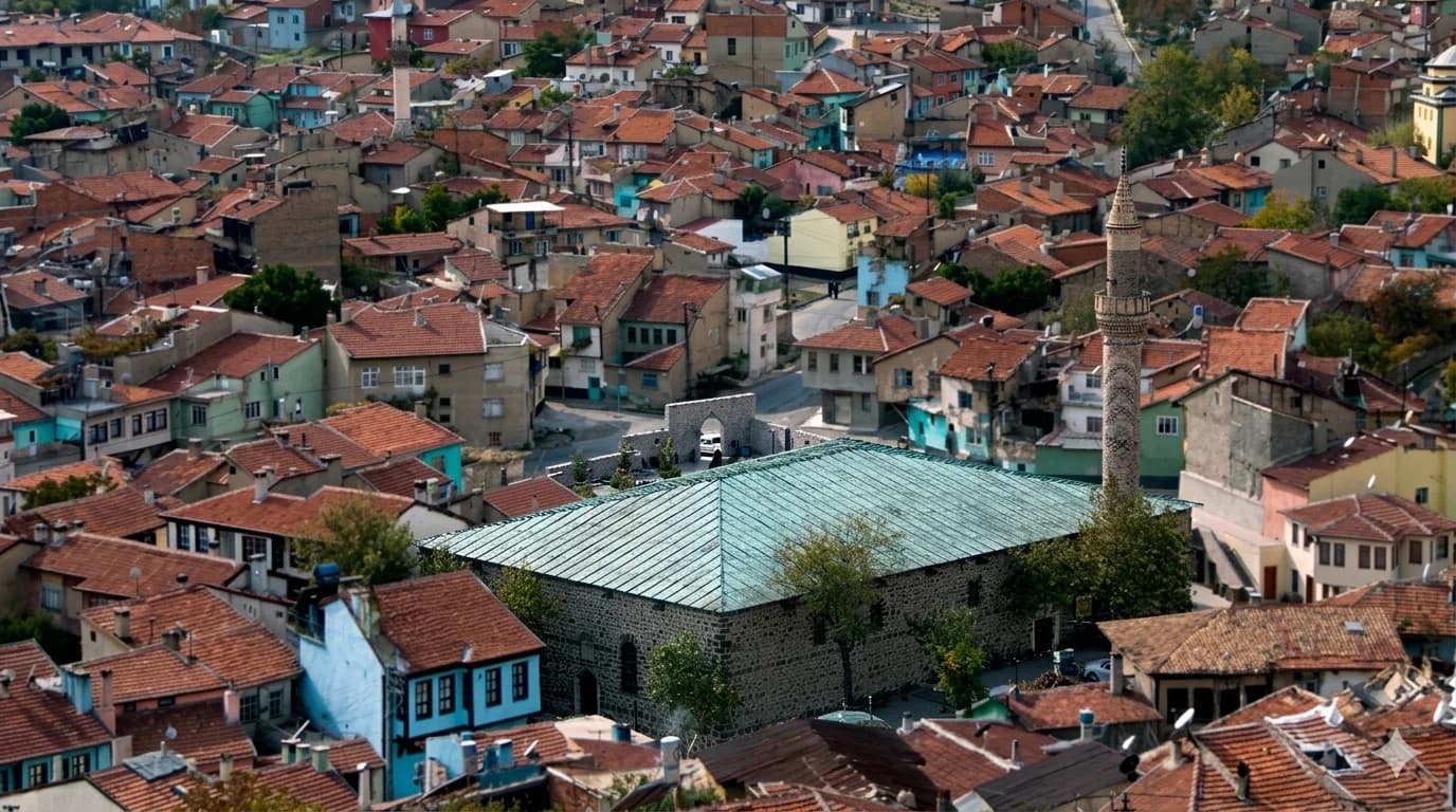 Ulu Camii (Kırk Direkli Cami)