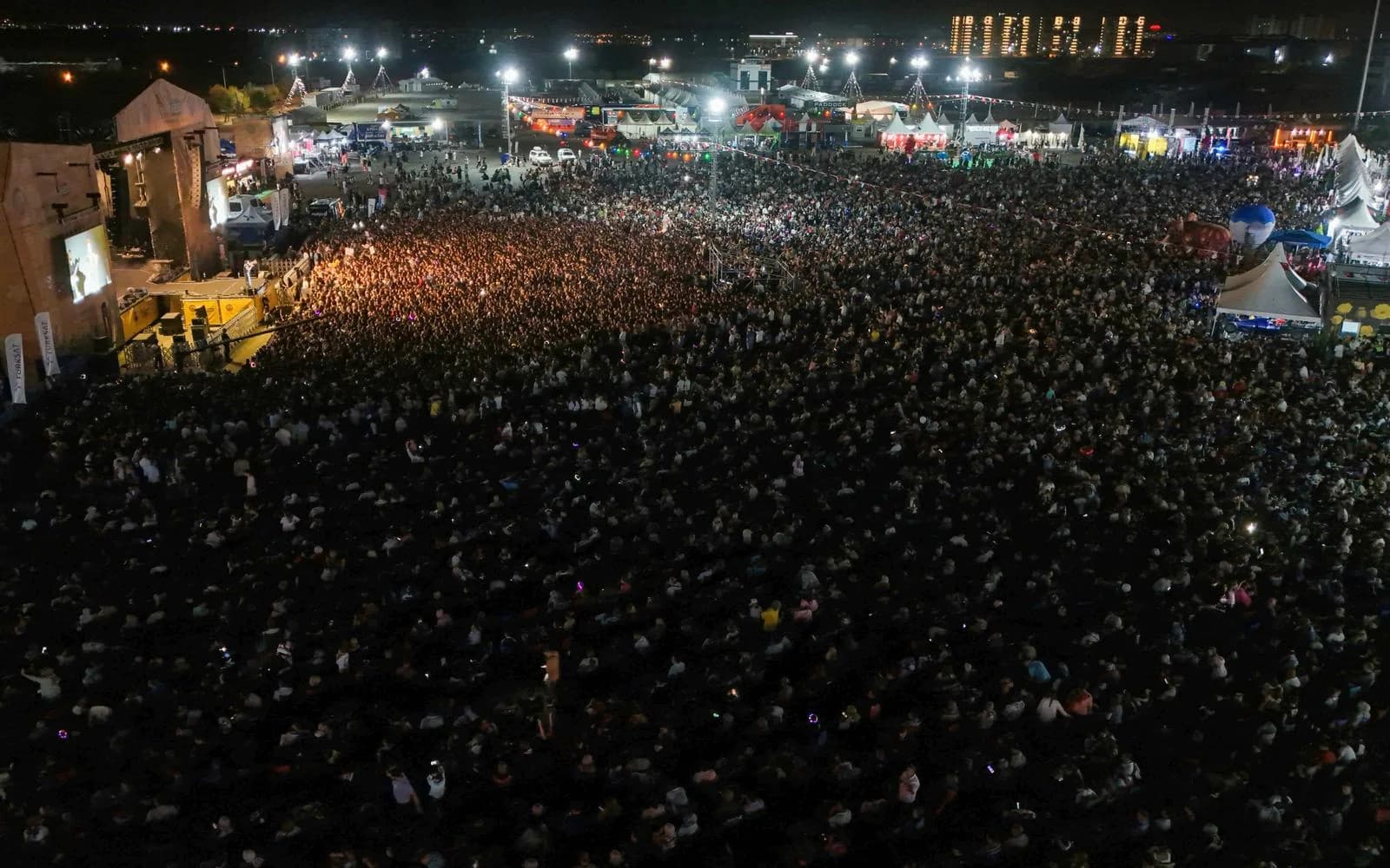 MOTOFEST’TE İKİNCİ GÜN COŞKU YİNE ZİRVEDEYDİ
