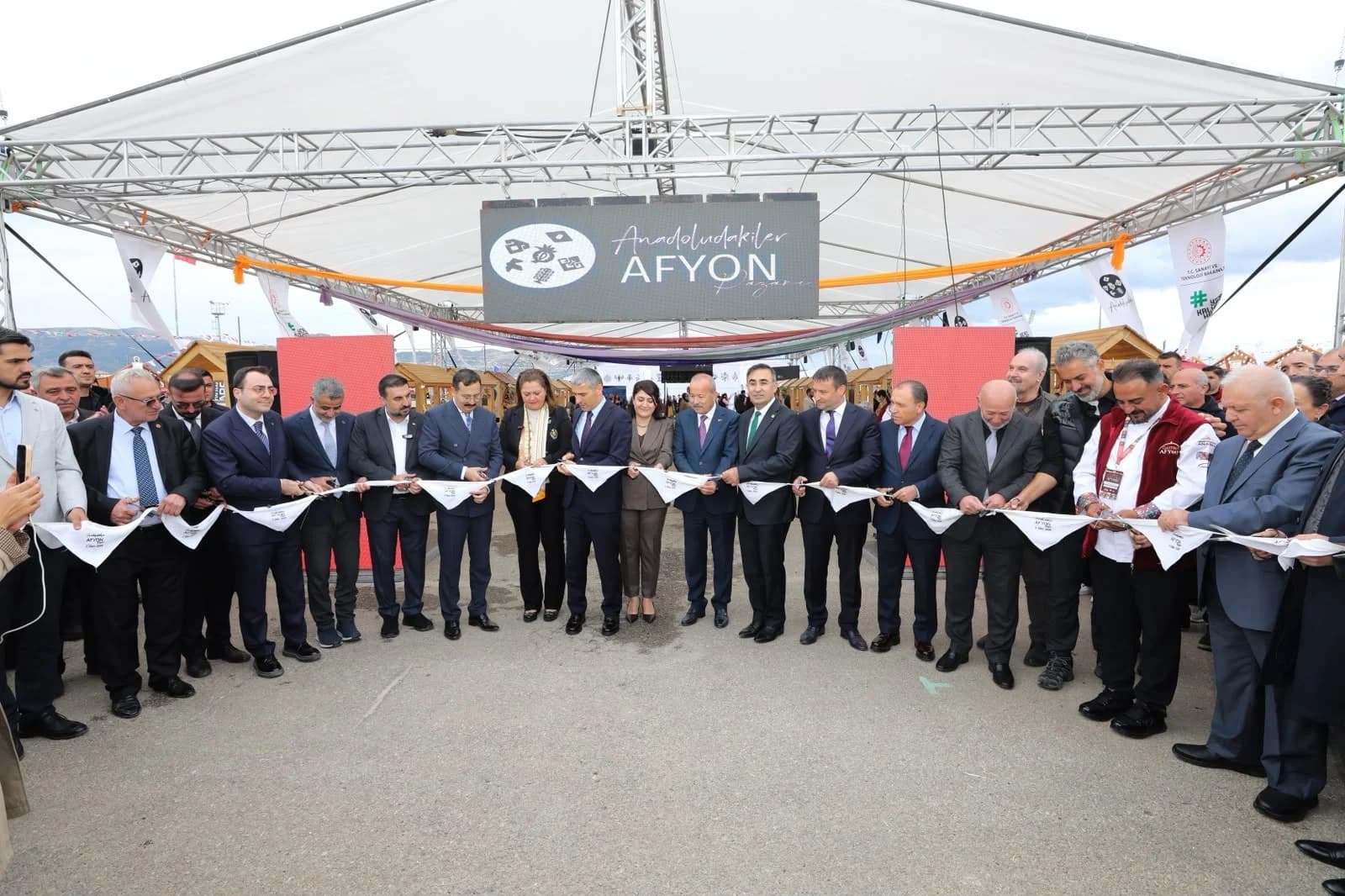 GASTRO AFYON FESTİVALİMİZİN İLK GÜNÜ DOLU DOLU GEÇTİ