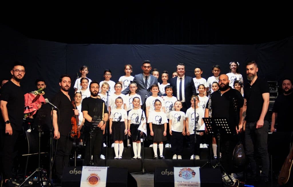 TSM ÇOCUK KOROSUNDAN MUHTEŞEM KONSER