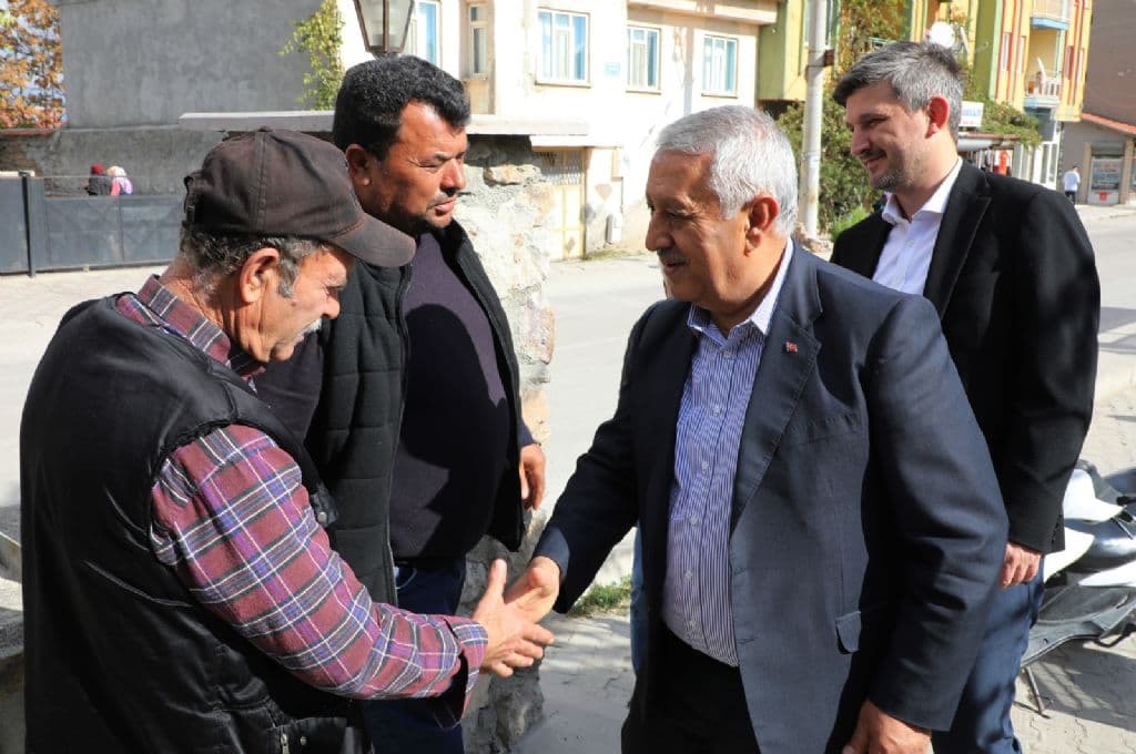 ZEYBEK BAŞKAN ATAKÖY MAHALLESİ´Nİ ZİYARET ETTİ