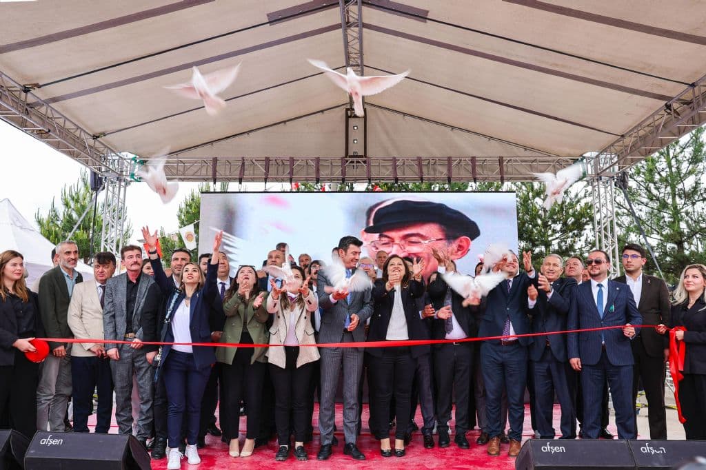 BÜLENT ECEVİT PARKIMIZ AÇILDI