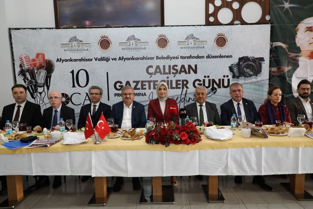 10 OCAK ÇALIŞAN GAZETECİLER GÜNÜ KUTLANDI