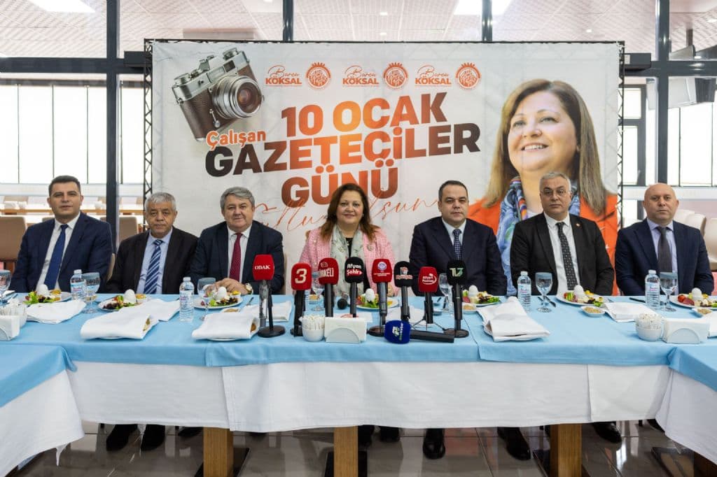 BAŞKANIMIZ BURCU KÖKSAL, BASIN EMEKÇİLERİYLE BULUŞTU