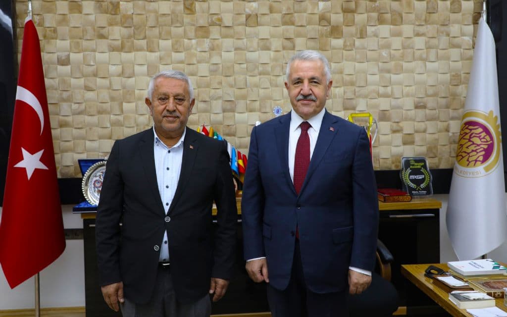 ARSLAN´DAN ZEYBEK BAŞKAN´A ZİYARET