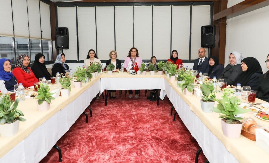 BAŞKANIMIZDAN ŞEHİT AİLELERİNE ÖZEL PROGRAM