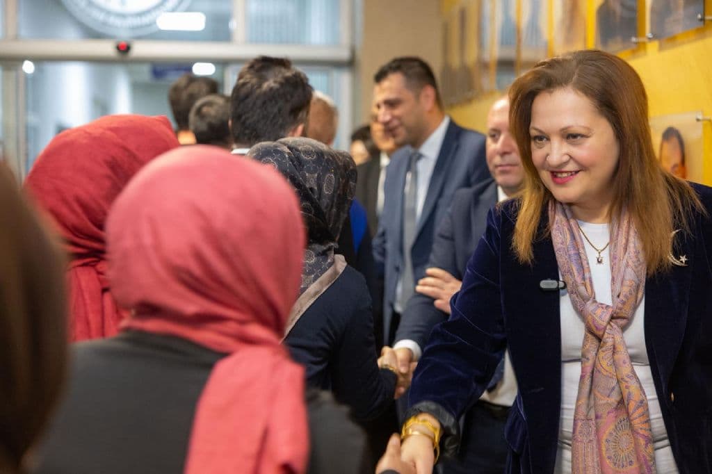 BAŞKANIMIZ BURCU KÖKSAL PERSONELİYLE BAYRAMLAŞTI