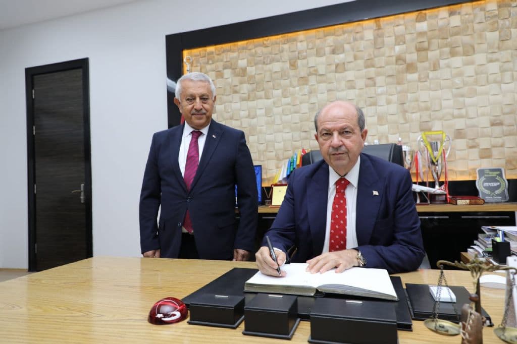 KKKTC CUMHURBAŞKANI ERSİN TATAR´DAN BAŞKANIMIZA ZİYARET
