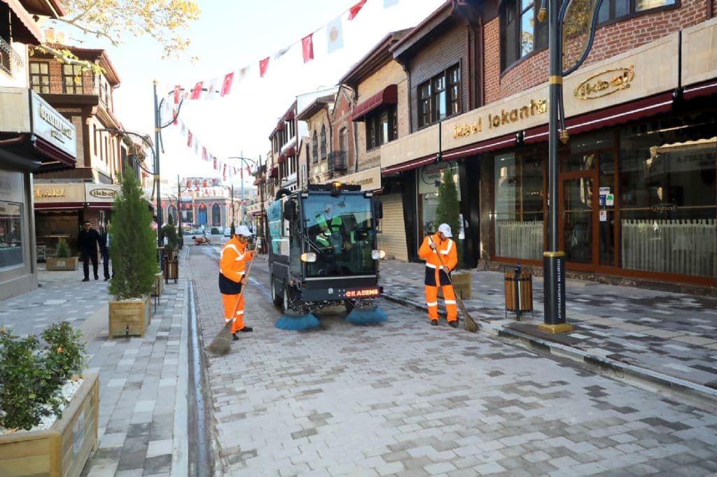 TEMİZLİK ARAÇLARI FİLOMUZU GÜÇLENDİRİYORUZ