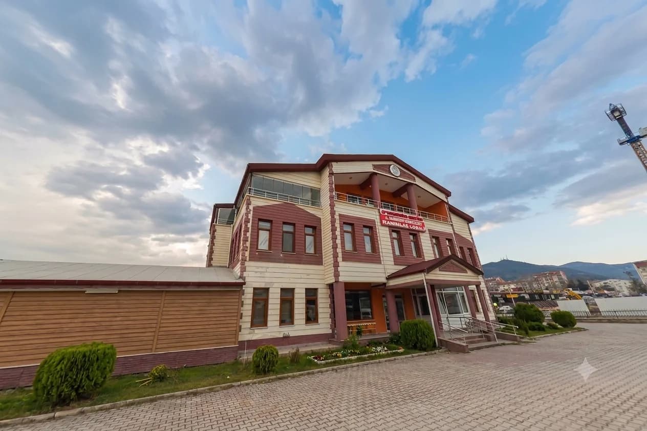 Nermin Erbakan Hanımlar Lokali