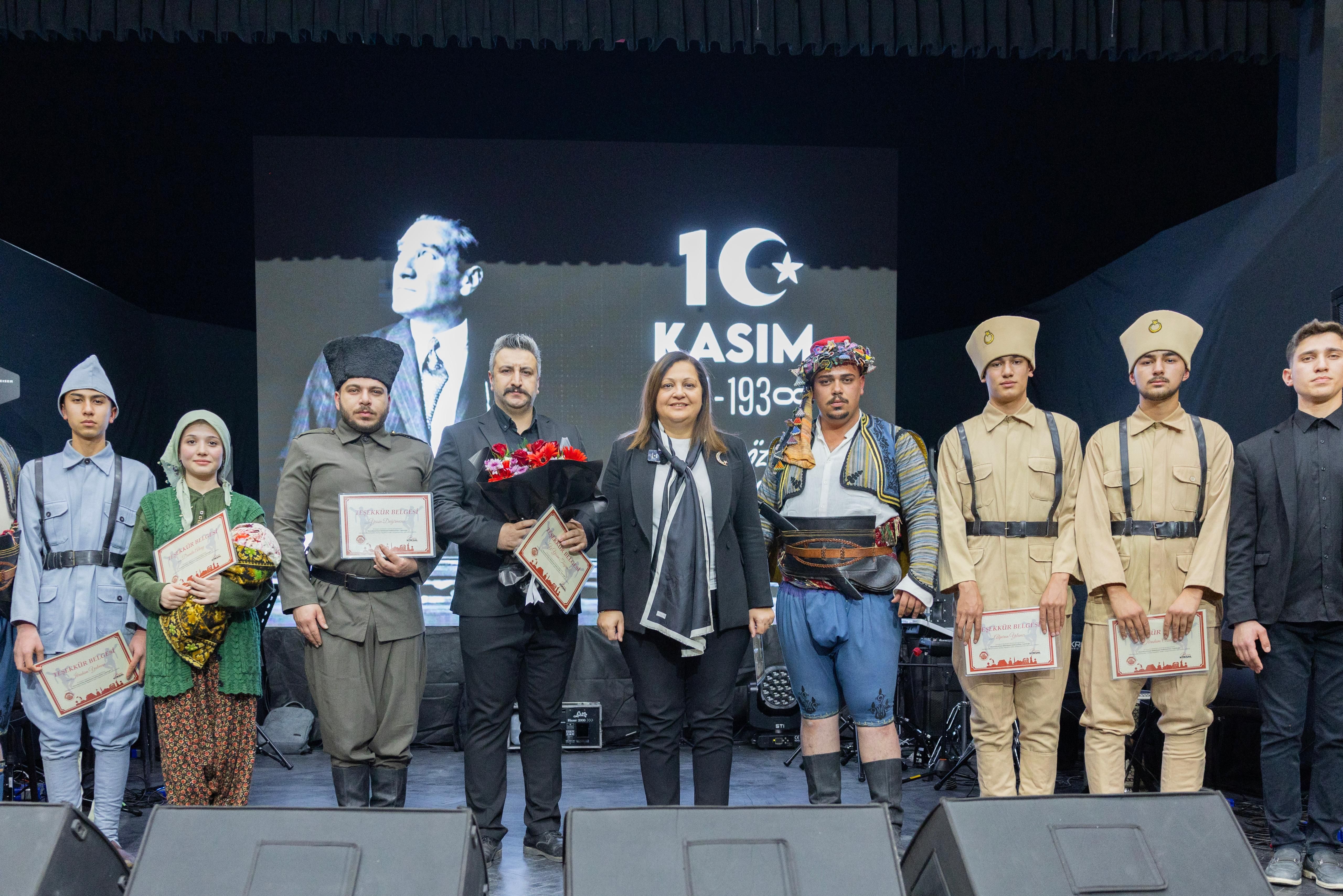 Ataturku Anma 10 Kasim 8 1111 095121 10 1024 768 2024