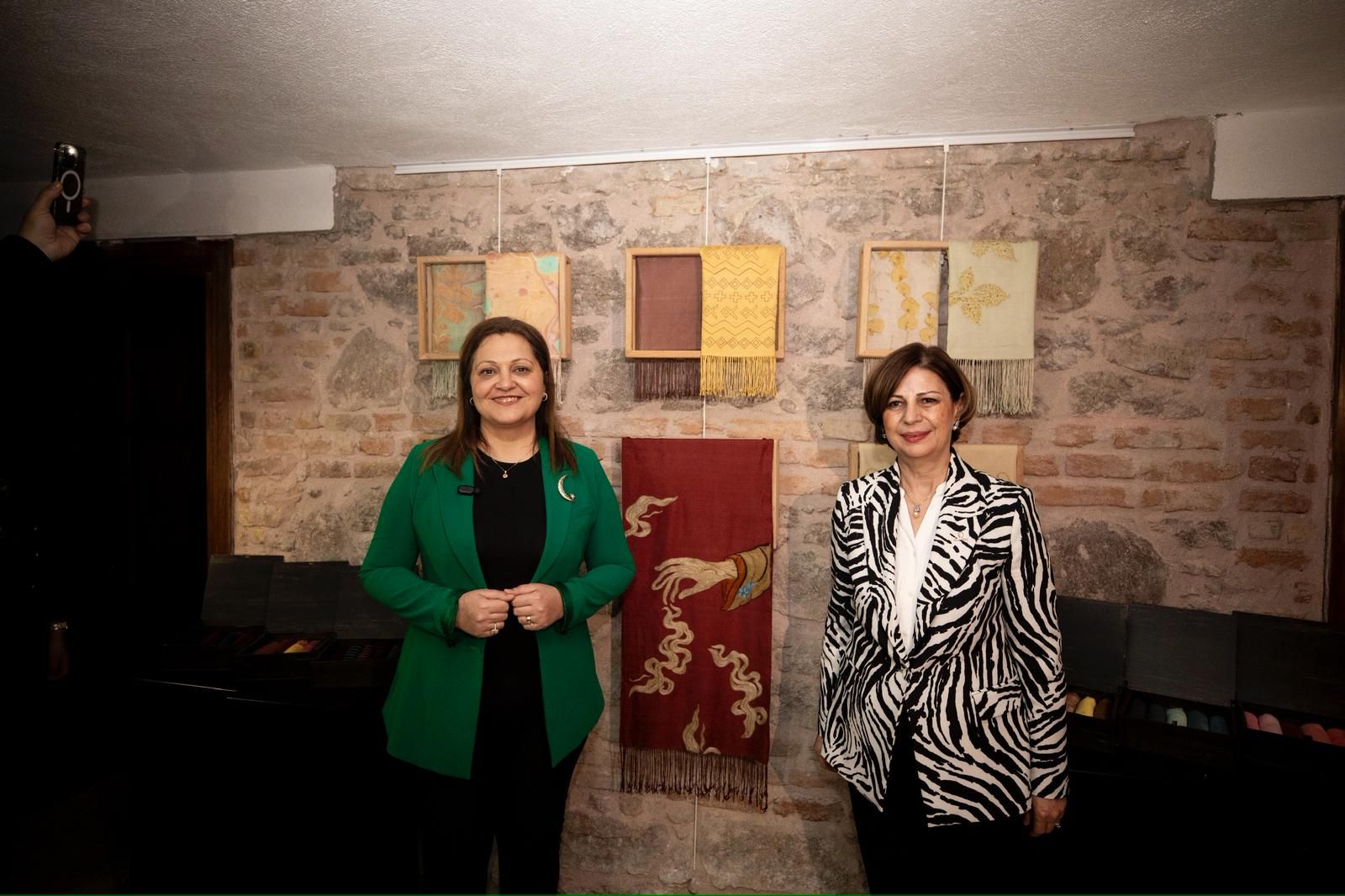 Efsanelerle Ipek Sergisi 001 1004 201904 3 1024 768 2026