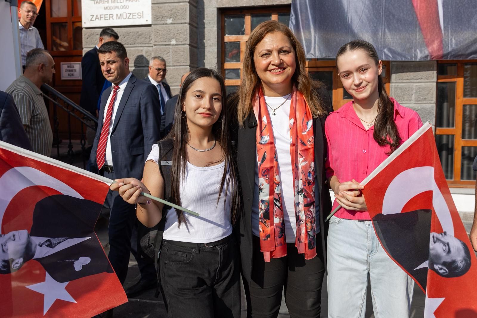 Afyon Kurtulus Gunu 018 2708 214550 20 1024 768 2025