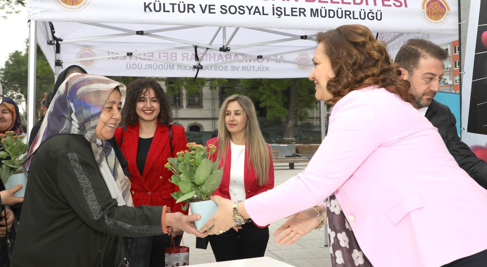 Cıcek 3 1 024171544 5 1024 768 2052