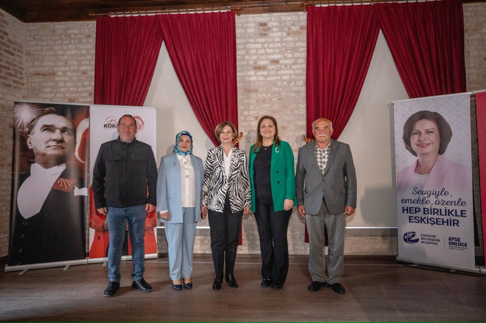 Efsanelerle Ipek Sergisi 011 1004 201904 13 1024 768 2026