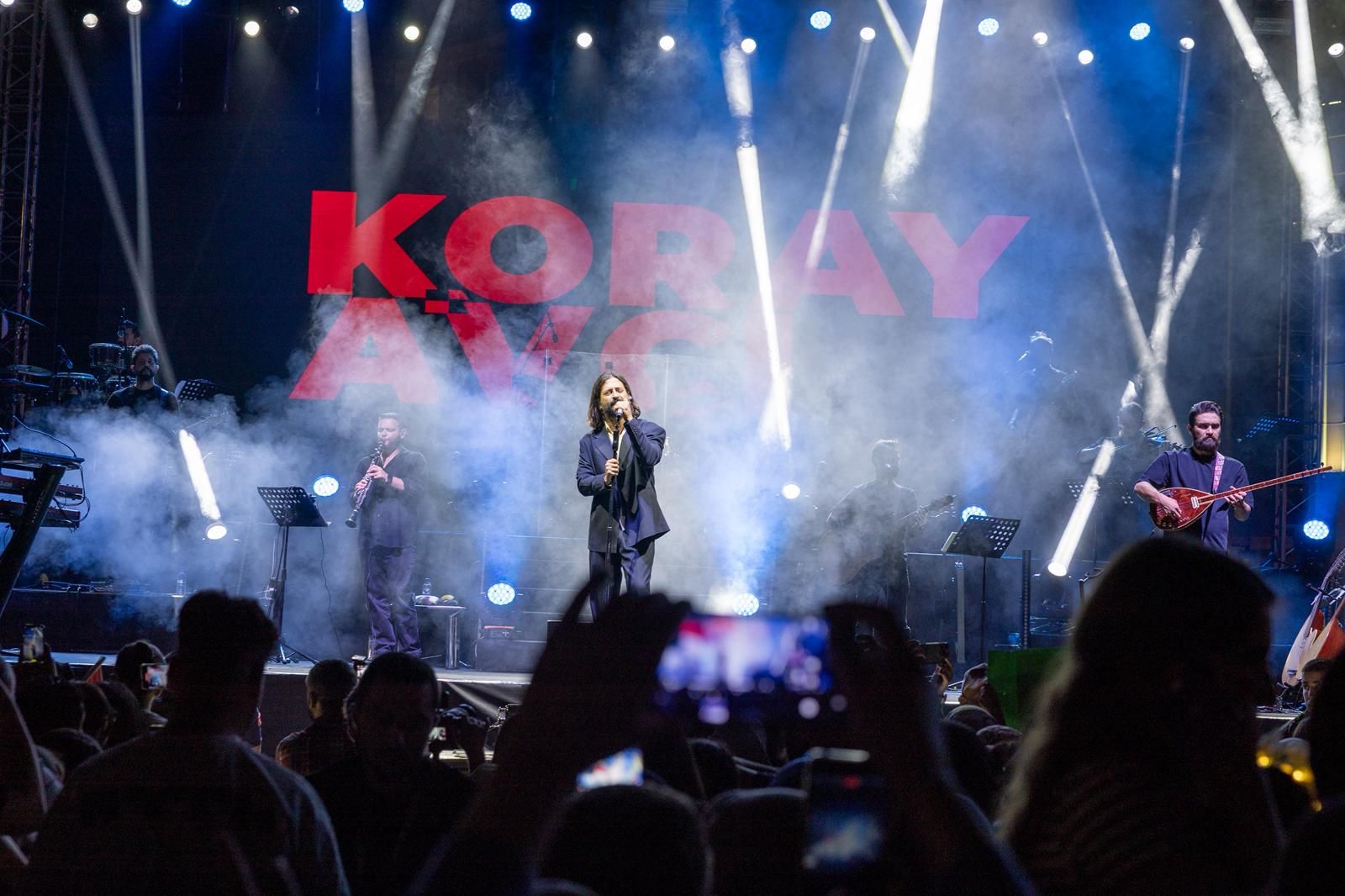 Koray Avci Konseri 006 2708 113745 14 1024 768 2025