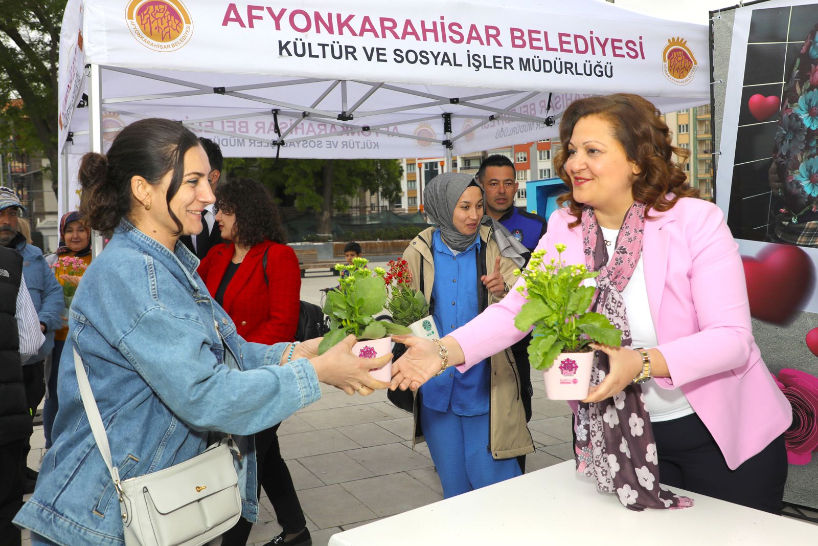 Cıcek 10 1 024171544 12 1024 768 2052