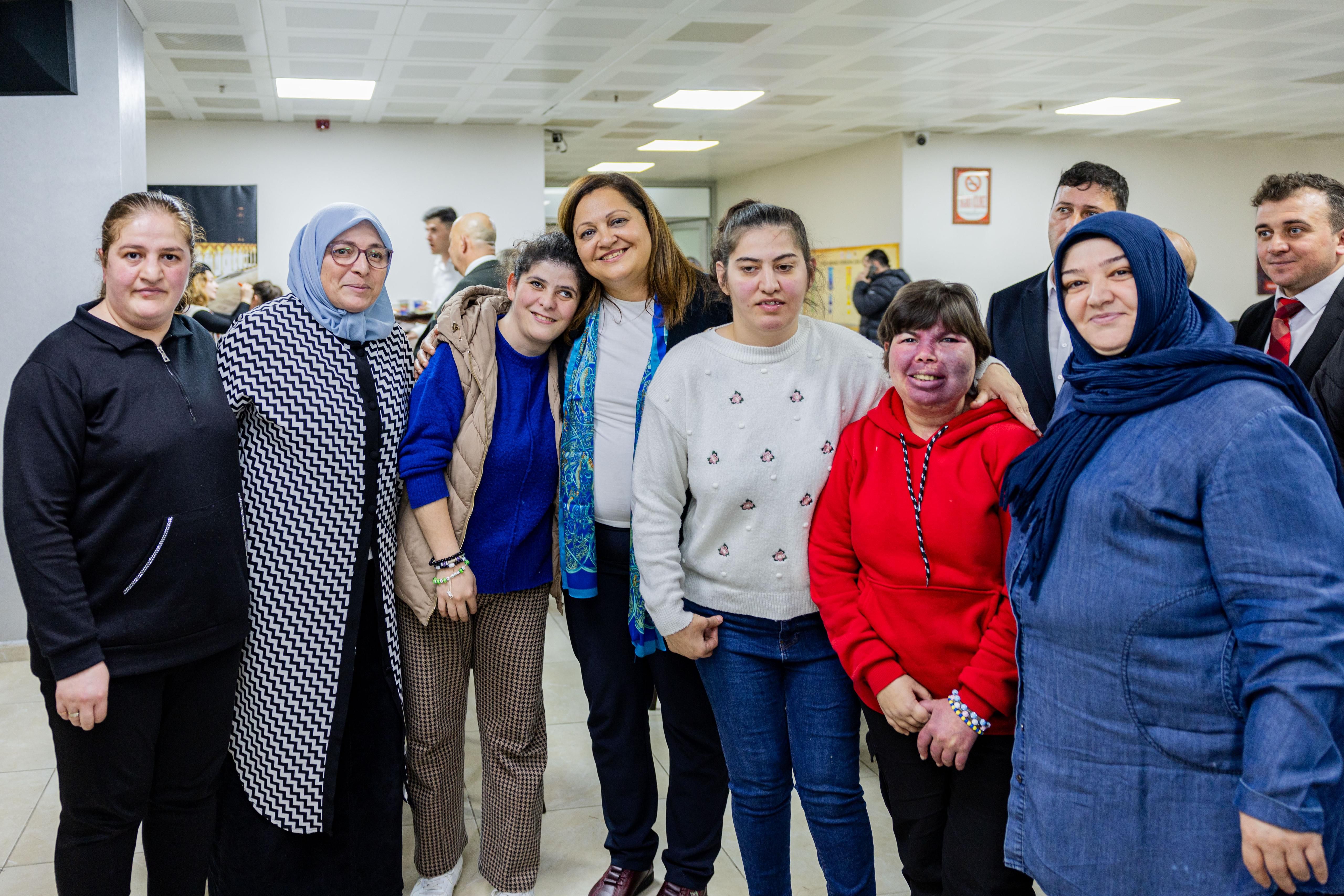 Engelliler Gunu Yemegi 7 0412 101547 9 1024 768 2024