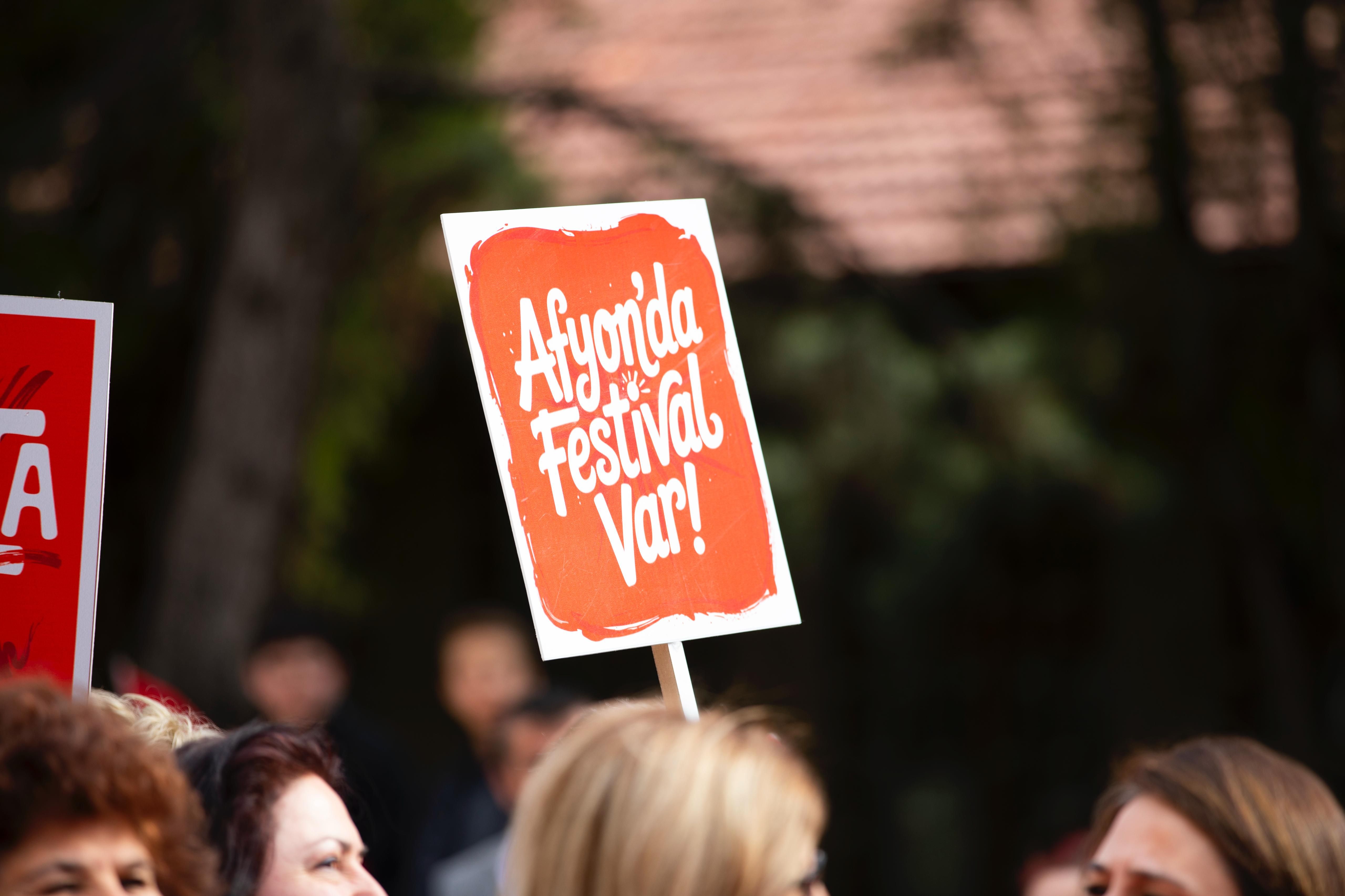 Tiyatro Festivali Basladi 09 3004 092150 11 1024 768 2025