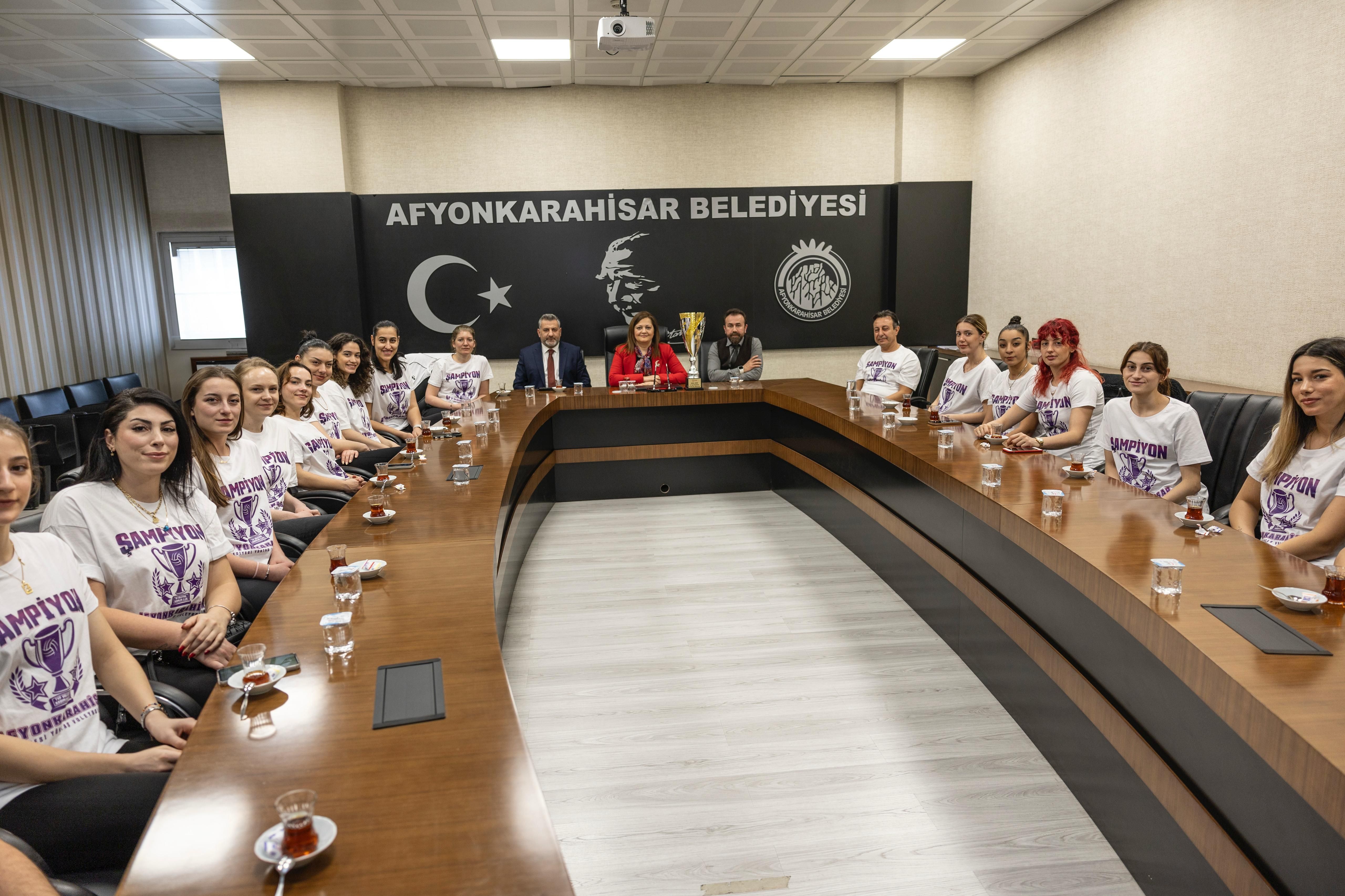 Zaferin Sultanlari N 2602 141003 4 1024 768 2025