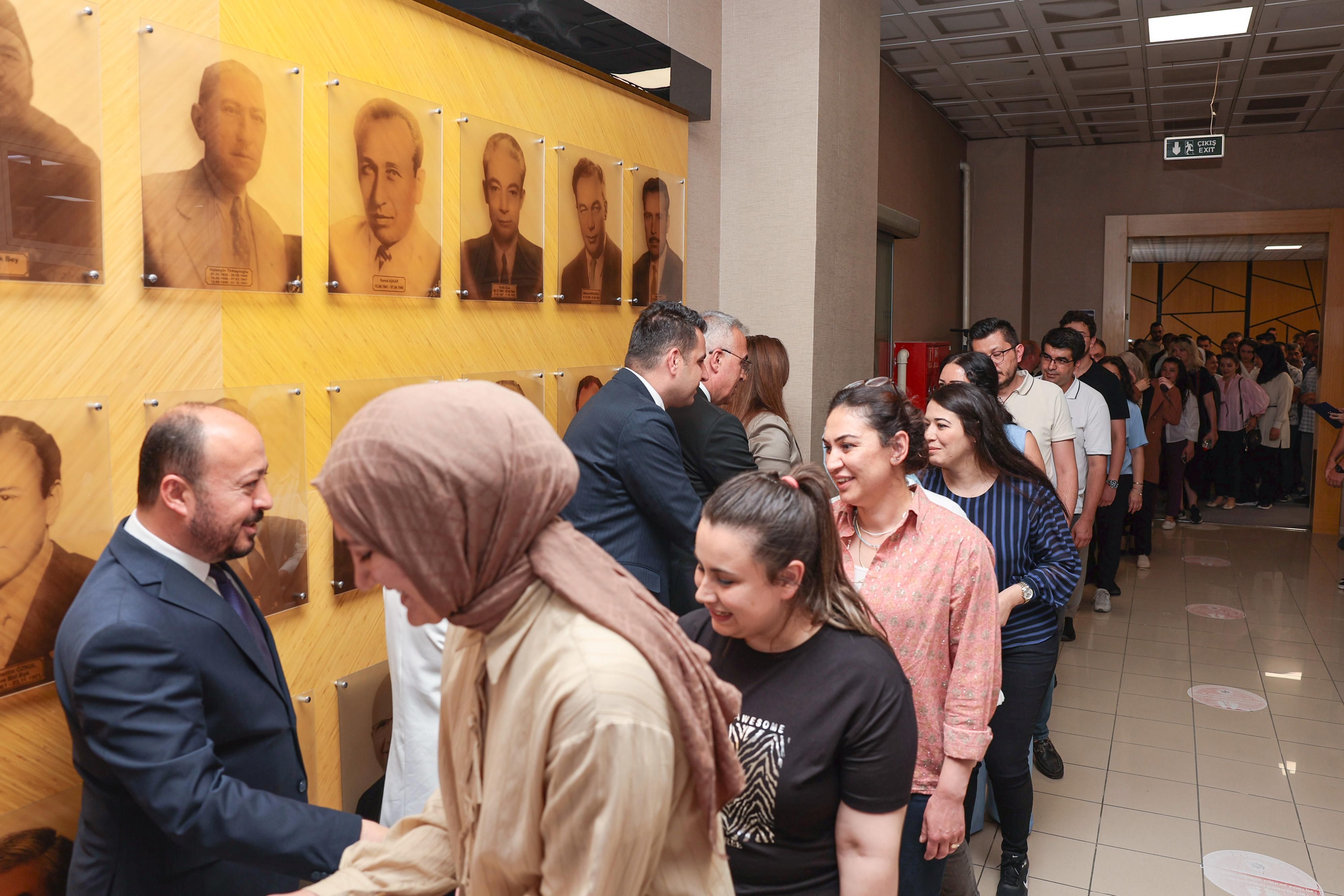 Kurban Bayrami Personel Bayramlasma F 1 025171604 8 1024 768 2062